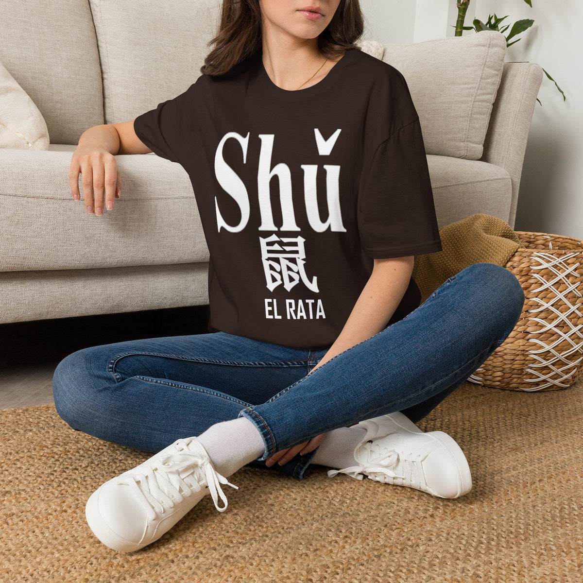 01 Rata — Camiseta Tipográfica — Colores Oscuros — Español