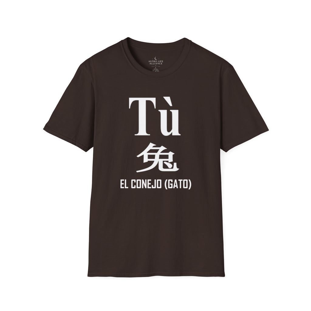 04 Conejo (Gato) — Camiseta Tipográfica — Colores Oscuros — Español