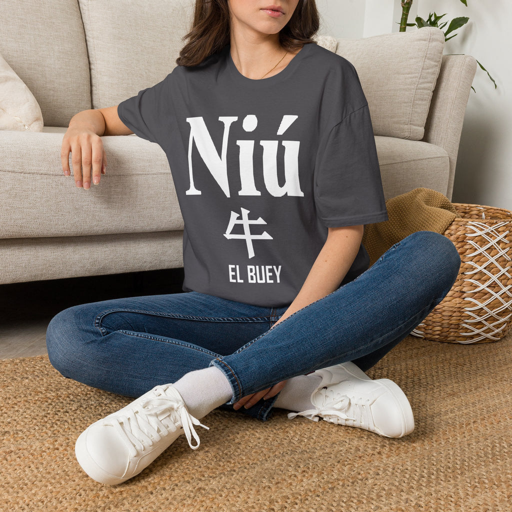 02 Buey — Camiseta Tipográfica — Colores Oscuros — Español